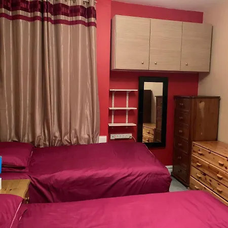 38 Whitehall Road 3*