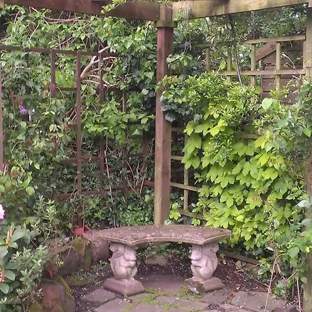 Bed & Breakfast Iolanthe London