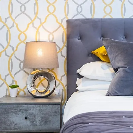 Apartment Silver Bridge London