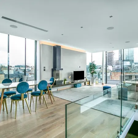 Luxury Penthouse Hoxton Apartment *
