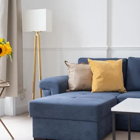 Apartment Anderson Street By Capital *