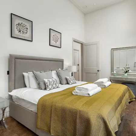 Grosvenor Gardens By Capital * London