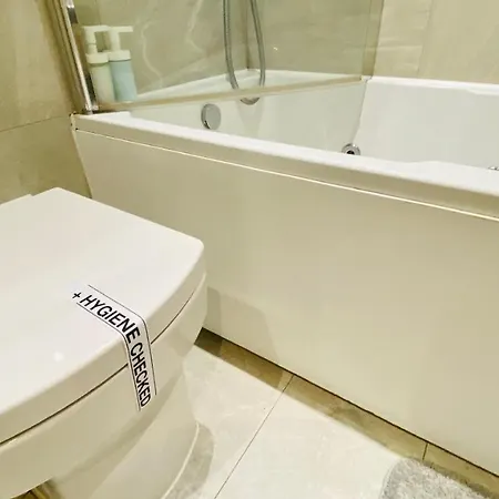 Brick Lane Living Quarters Apartment London
