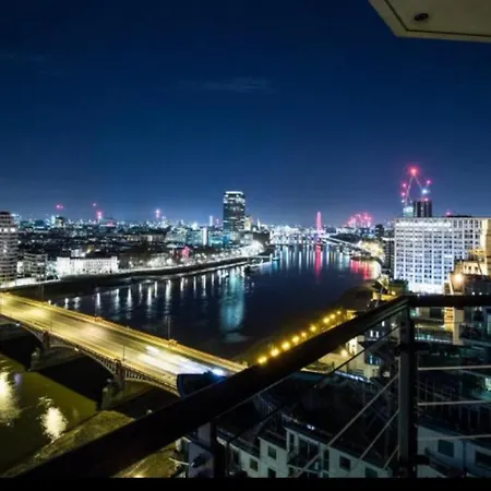 River View * London