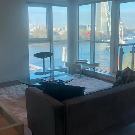 River View * London