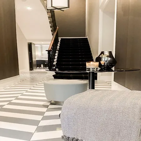 Eccleston Square Hotel 4*