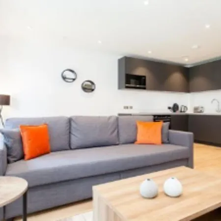 The Lofts E1 By Q * London