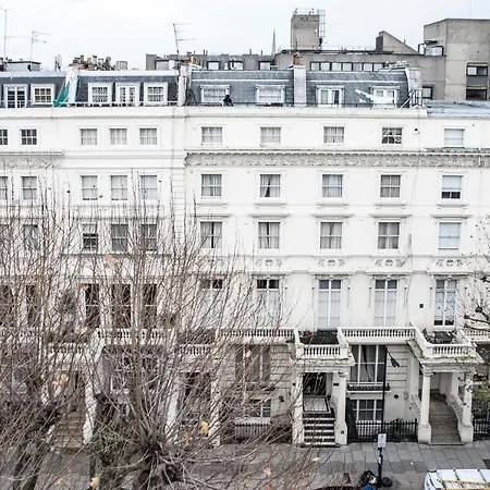 Apartment Unique 2bed/2bath - Top Floor - Private Balcony