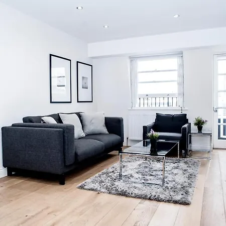 Apartment Unique 2bed/2bath - Top Floor - Private Balcony
