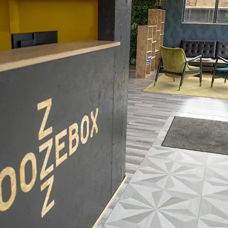 Snoozebox Canary Wharf Hotel London