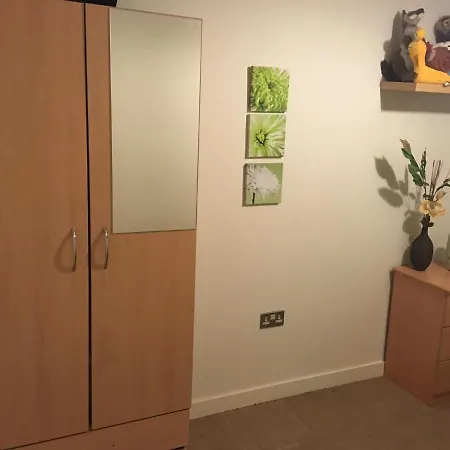 Bright And Modern Flat In Greenwich ロンドン