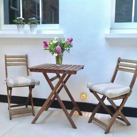 Marylebone Mayfair Hyde & Regents Park W1 London