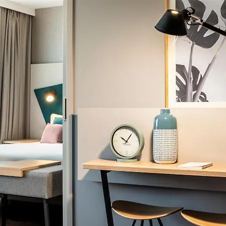 Adagio Stratford 4* London