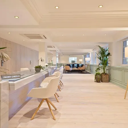 Aparthotel Melia White House 4*