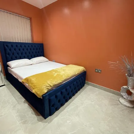 Modern Garden House Apartmán