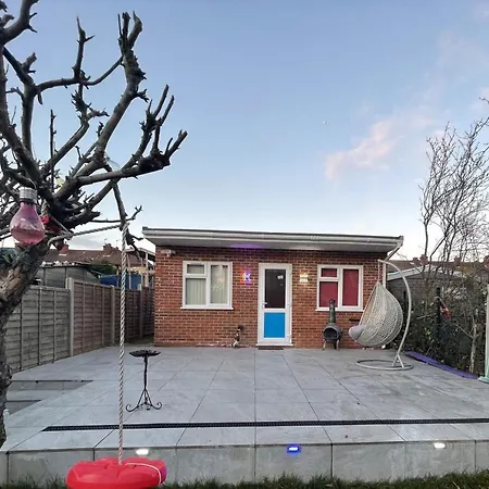 Apartmán Modern Garden House