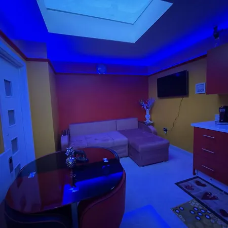 Apartment Modern Garden House *