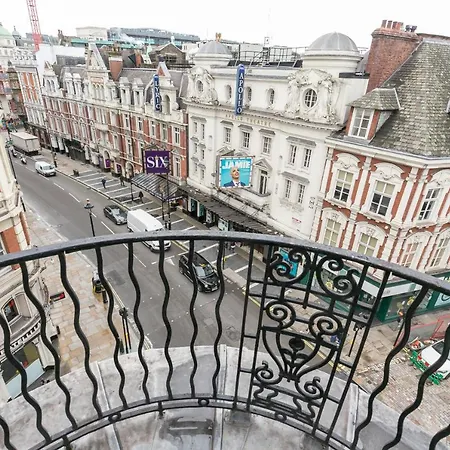 Urban Chic - Shaftesbury Apartment London
