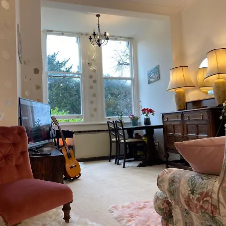Gardens View Cosy One Bedroom Flat Free Wifi Kew