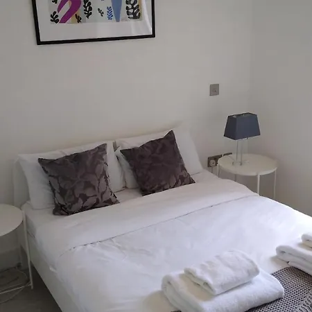 Modern 2 Bed Flat In Maida Hill Near Kensal Town In For Up To 4 People - 9mins To Tube Station Apartment