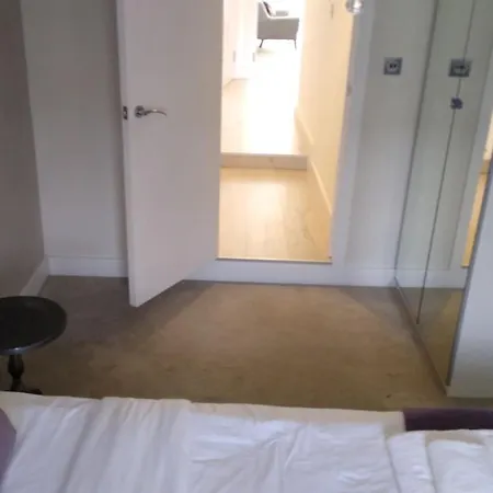 Apartment Modern 2 Bed Flat In Maida Hill Near Kensal Town In For Up To 4 People - 9mins To Tube Station *
