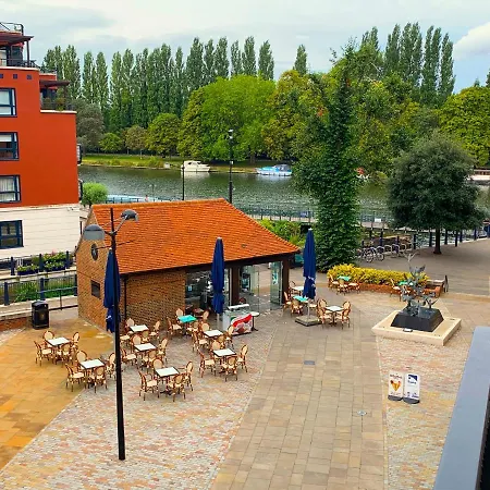 River View - Kingston *