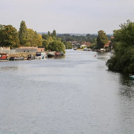 River View - Kingston * Kingston upon Thames (Greater London)