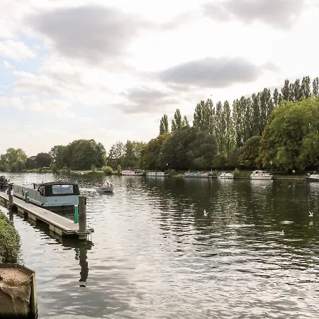 River View - Kingston *