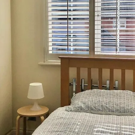 The Hollies Haven & Free Parking - Perfect London Long * Sidcup