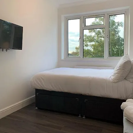 Luxury Near Wembley Stadium, Wembley Arena, Designer Outlet * Londres