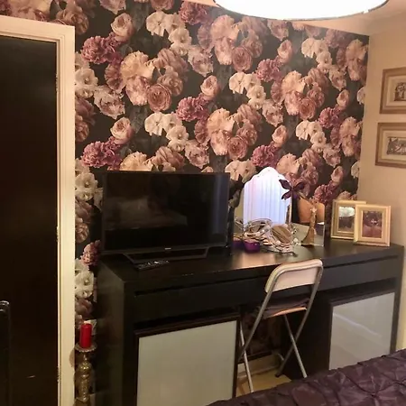 Beautiful In Sw London Apartment Sutton (Greater London)