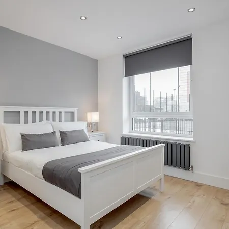 Luxury Chic Near Canary Wharf, Excel, O2 & Stratford London