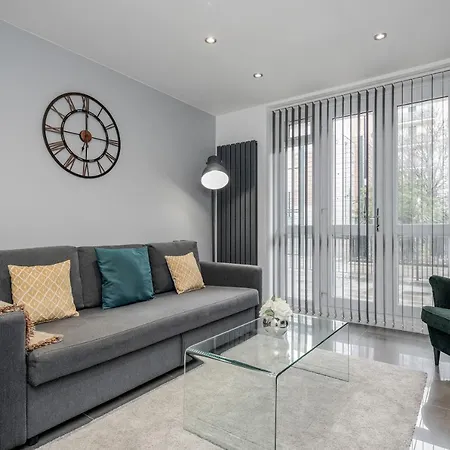 Luxury Chic Near Canary Wharf, Excel, O2 & Stratford London