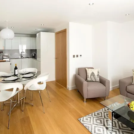 Cambric By Aeria Apartment