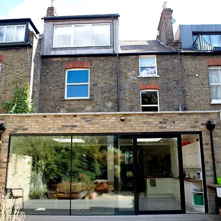 Holiday home Stunning 5 Bed House With Private Garden London