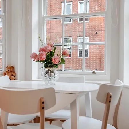 Modern One Bedroom Victoria * Londra