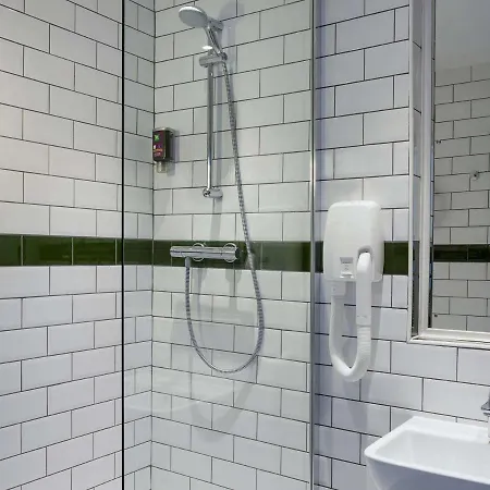 Hotel Ibis Styles Walthamstow 3*