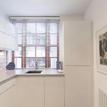 Shad Thames Pied-A-Terre Exquisite Historic Warehouse Air Conditioning Private Parking Garden & Balcony Next To Shard With Views Appartamento