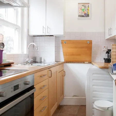 Apartment Pass The Keys Roof Terrace Flat In Trendy & Chic Hampstead London