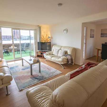 Apartment Thames-border London