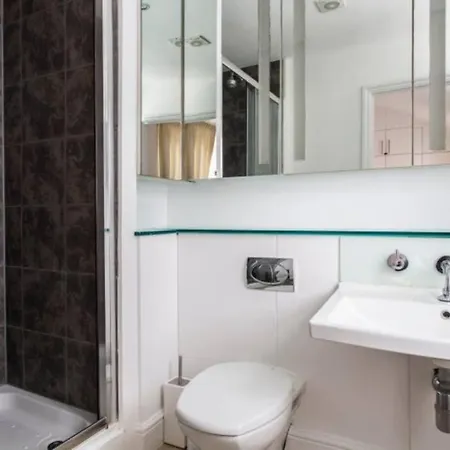Holiday home Beautiful Mews House, Conduit Mews, Paddington, W2 London