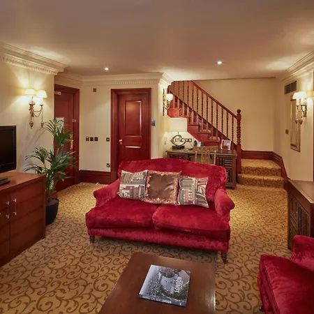 The Royal Horseguards Hotel, 4*