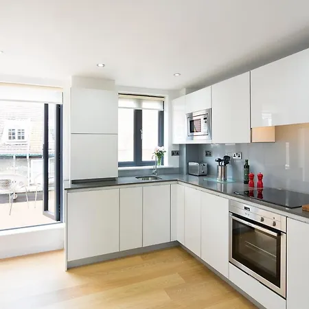 Cambric By Aeria * London
