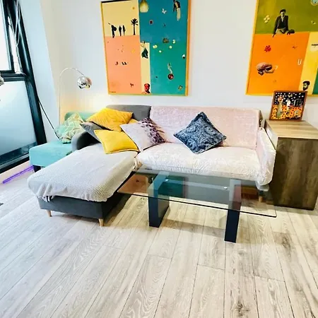 Brick Lane Living Quarters Apartment London