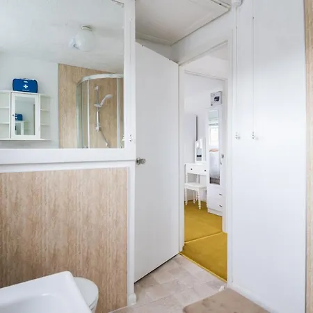 Exclusive In Acton By Underthedoormat *