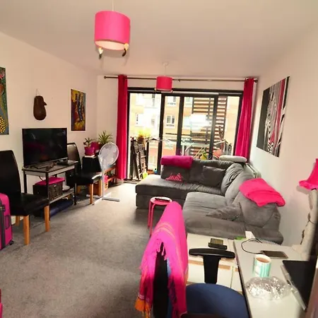 Modern 1 Bed Flat,