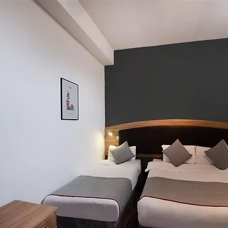 Arinza Hotel, London Ilford