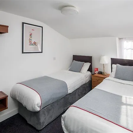 Apollo Kings Cross Otel 3*