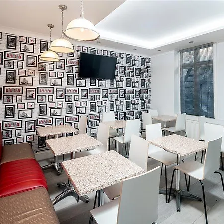 Oyo Bakers Victoria 3* Londres