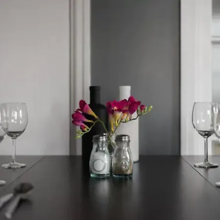 Hyde Park Flats Apartment